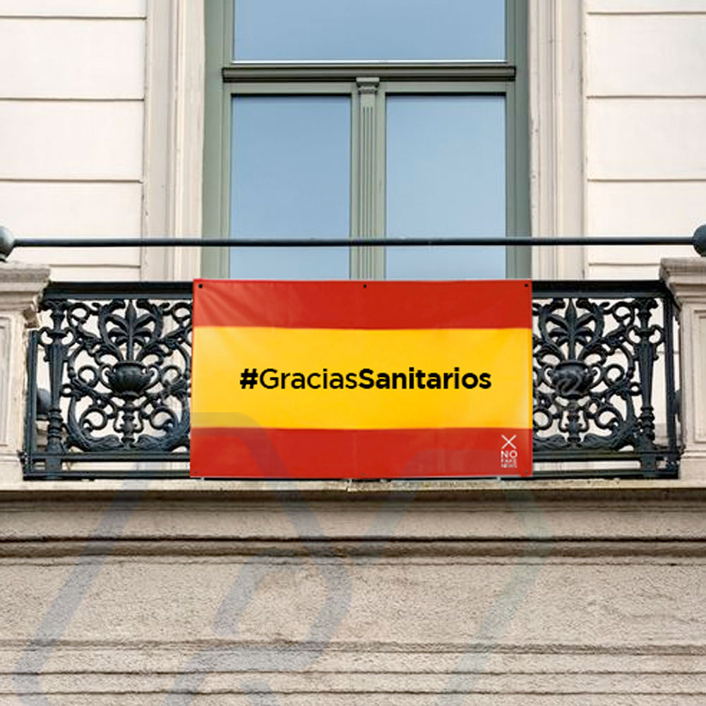 BANDERA GRACIAS SANITARIOS Bandera de España con el Hashtag #GraciasSanitarios, perfecta para colgarla en el balcón y apoyar a lo demás durante la cuarentena